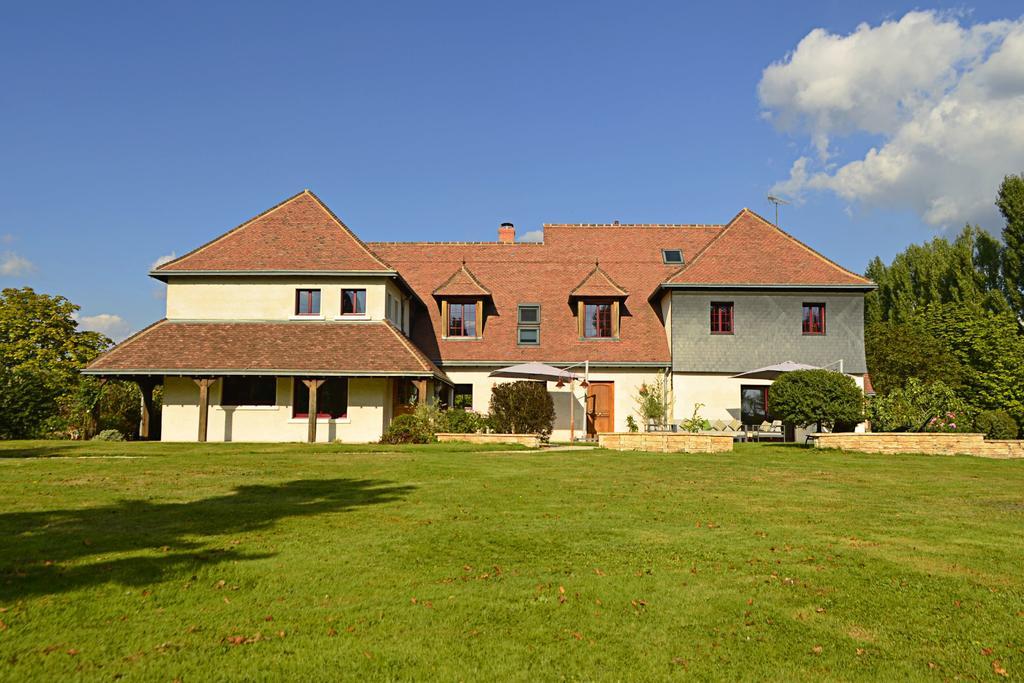 Le Clos Leonard Amboise Luaran gambar