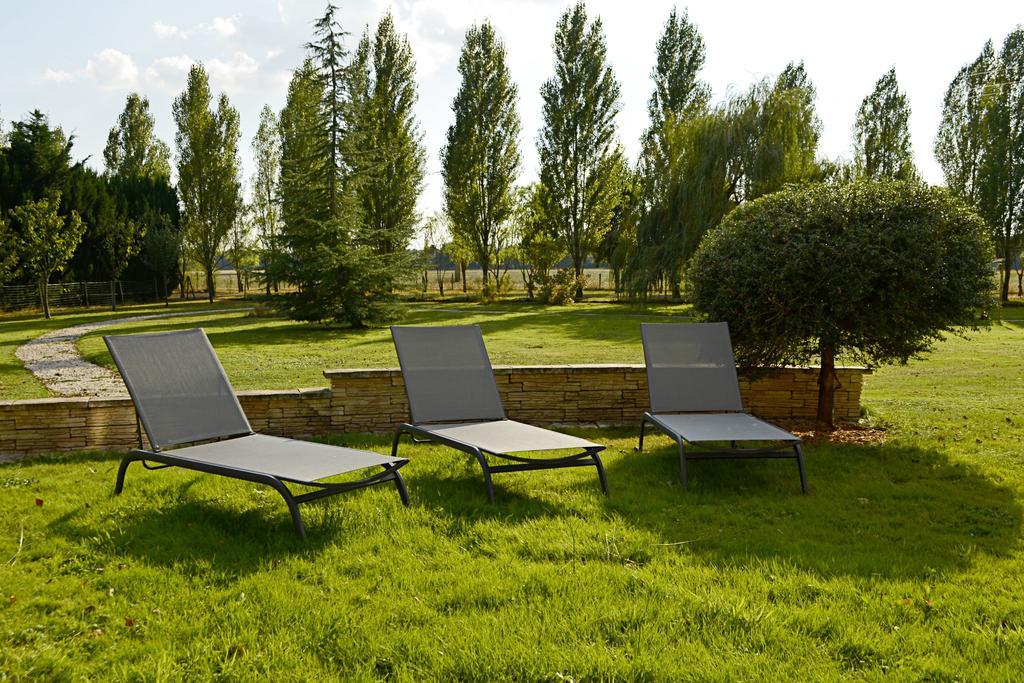 Le Clos Leonard Amboise Luaran gambar