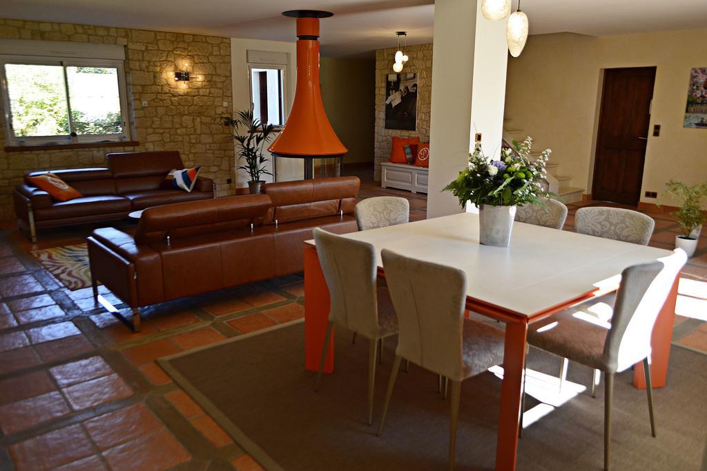 Le Clos Leonard Amboise Luaran gambar