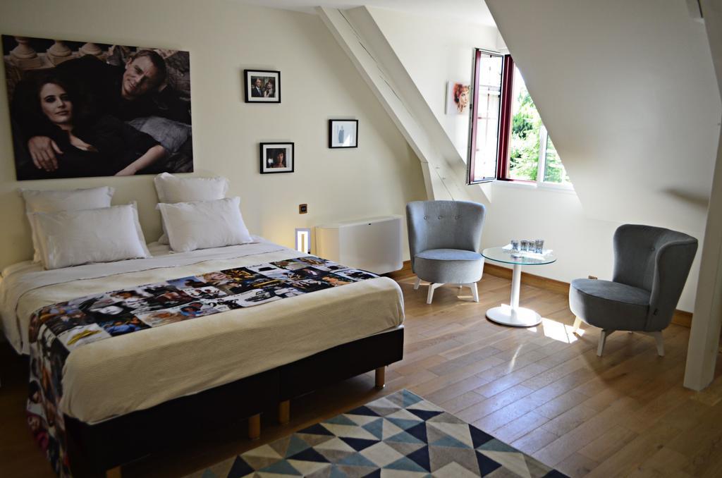 Le Clos Leonard Amboise Luaran gambar