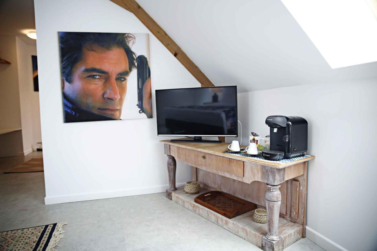 Le Clos Leonard Amboise Luaran gambar